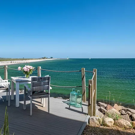 Luxus Beachvilla The View * Olpenitz