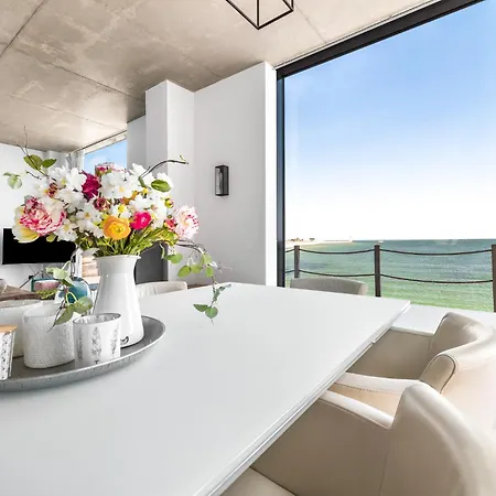 Holiday home Luxus Beachvilla The View
